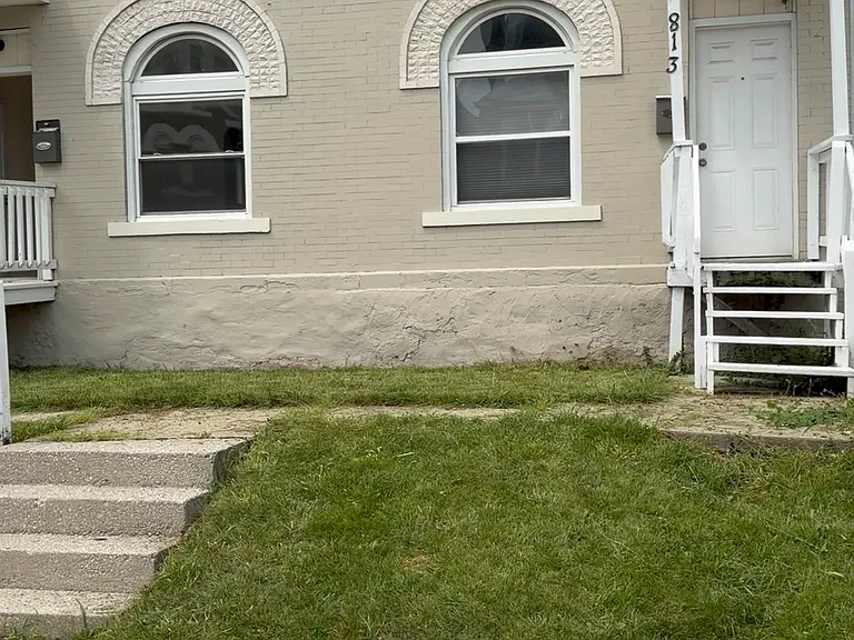 813 Wilson Ave — Photo 1