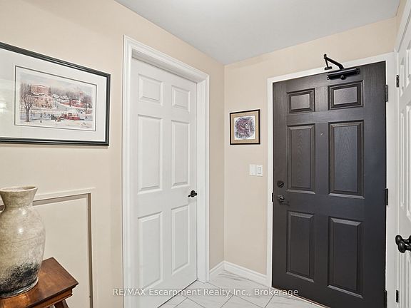 5th image of 5188 Lakeshore Rd #310