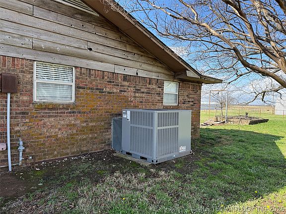 3rd image of 9054 Allen Rd