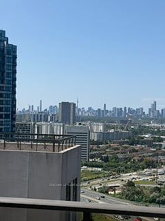 5th image of 133 Wynford Dr #Penthouse 301