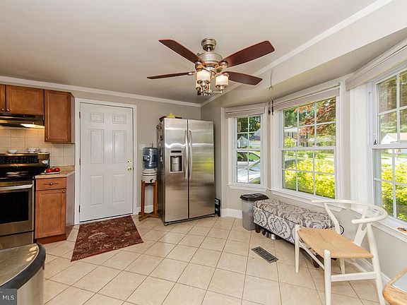 3rd image of 3317 Pathway Ct