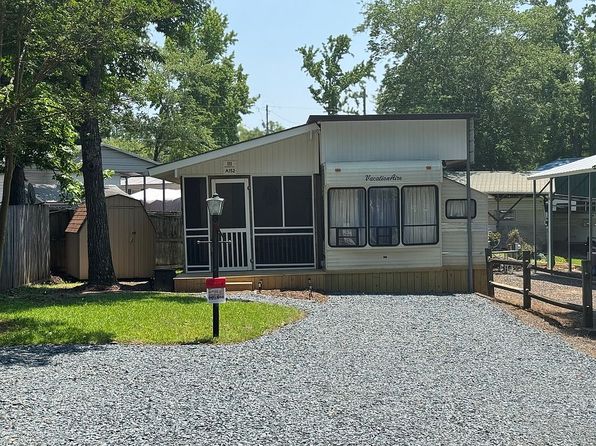 111 Redwood Trl