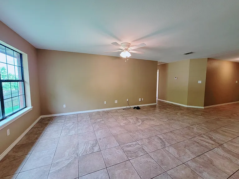210 Elm St #1 — Photo 14