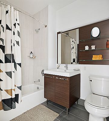 3rd image of 4322 Queens St APT 4205