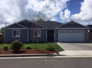 7533 Lone Oak Ln, White City, OR 97503
