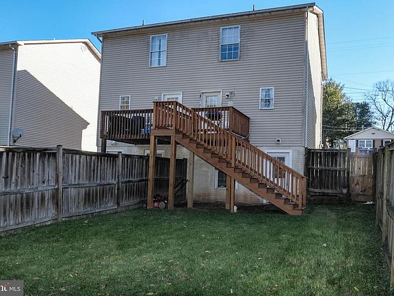 2nd image of 460 Cherrydale Ave