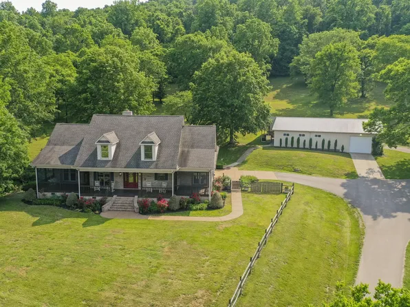 1307 Mooresville Rd, Culleoka, TN 38451
