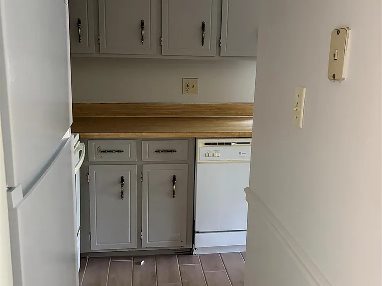 1708 Village Lake Dr — Photo 7