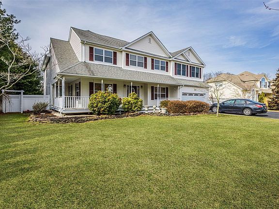 2nd image of 42 Paige Ln