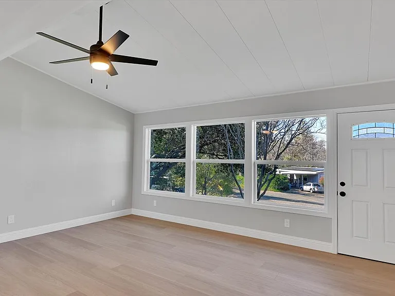 37 Westwood Way — Photo 15