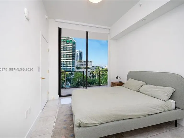 2678 Tigertail Ave #413 — Photo 9