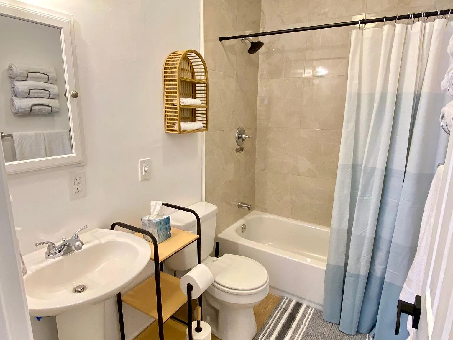 2808 Jones Ave — Photo 2