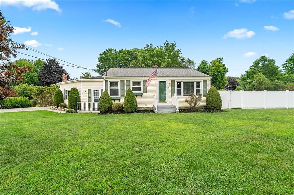 40 Wildflower Dr, Cranston, RI 02921 Zillow