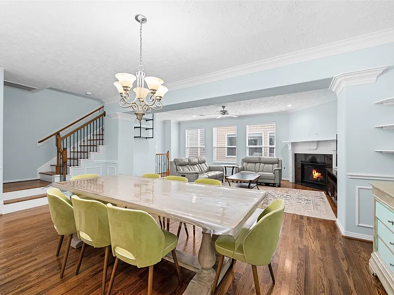 3410 Skyline Village Dr — Photo 17