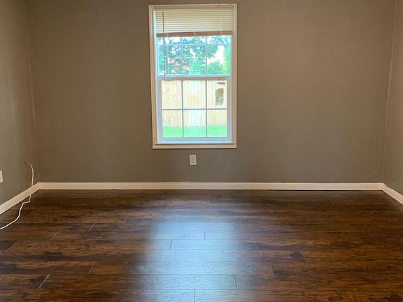 5th image of 2420 Cumberland Ave