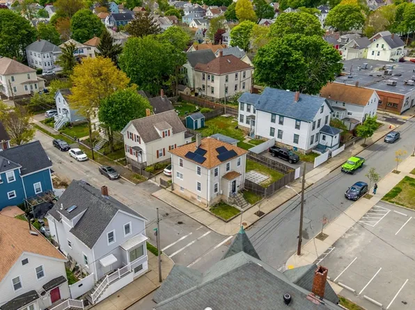 672 Kempton St, New Bedford, MA 02740