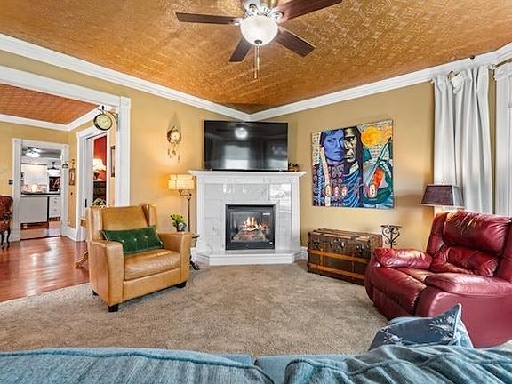5th image of 400 Kingsbury St