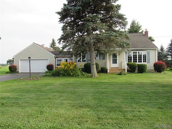 2nd image of 3996 Upper Mountain Rd