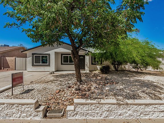 2nd image of 1008 W WATSON Drive