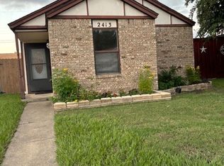 2413 Markland St, Irving, TX 75060
