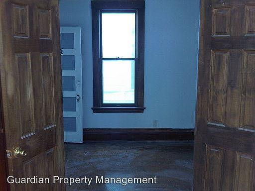 2nd image of 1093 Minnehaha Ave E #1