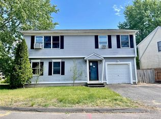 67 Kingsbury Ln, Glastonbury, CT 06033