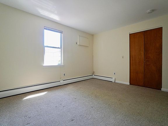 3rd image of 681A Yonkers Ave #2A