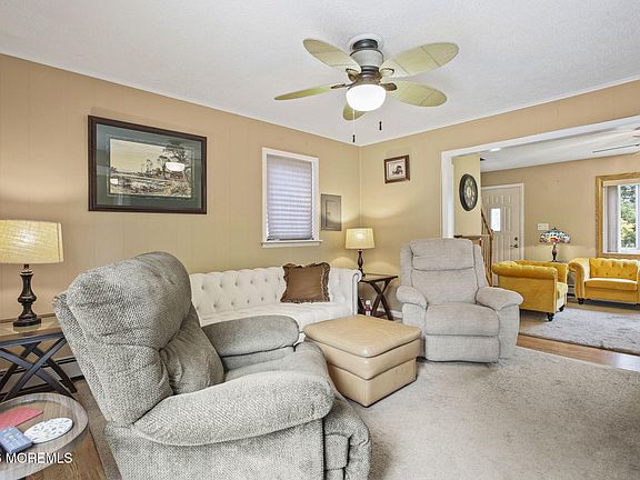 4th image of 21 Fairway Drive
