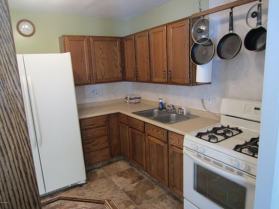 4th image of 1035 Darwood Ave