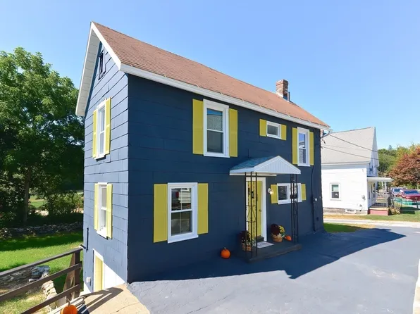 53 Vaughn St, Gardner, MA 01440