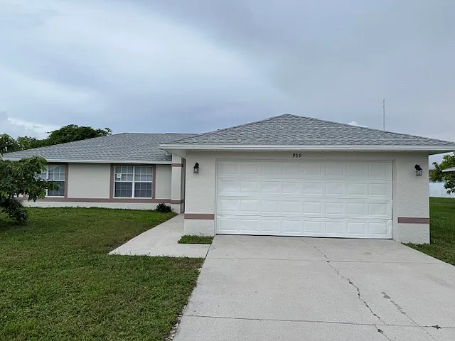 959 Ridgeway Drive — Photo 3