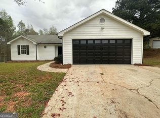 90 Dove Point Cir, Covington, GA 30016