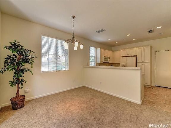 3rd image of 1201 Esplanade Cir
