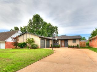 700 Greenwood Dr, Midwest City, OK 73110