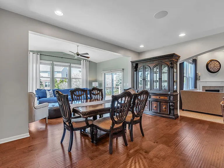 15745 Diamante Dr — Photo 23