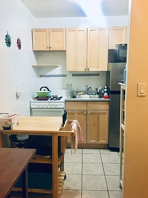 Rented by Charles Coutinho LLC | media 12