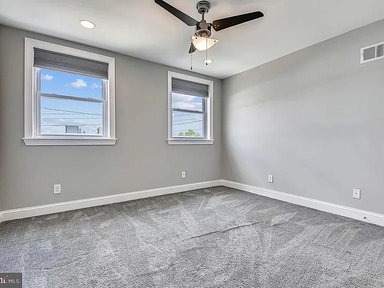 1469 Stevenson St — Photo 10