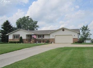 8253 Noblet Rd, Davison, MI 48423