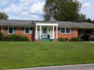 810 Liberty Church Rd, Kingsport, TN 37663