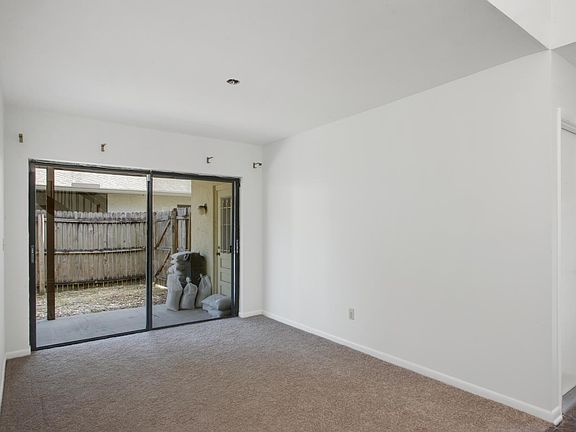 3rd image of 15311 Summerwind Dr