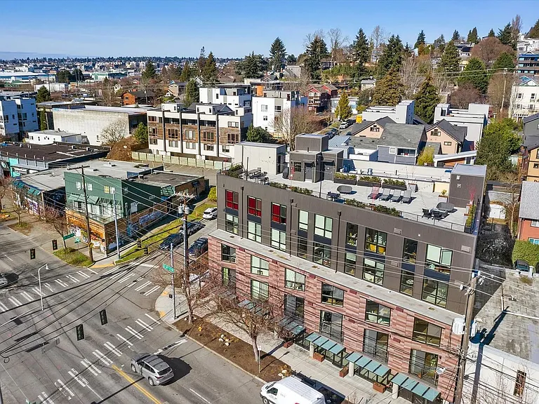 The Waterway Building — Photo 12