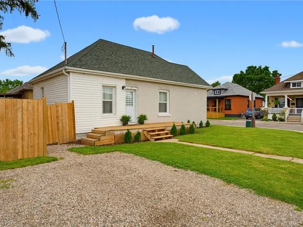 15 Gordon St, Brantford, ON N3S 2M7