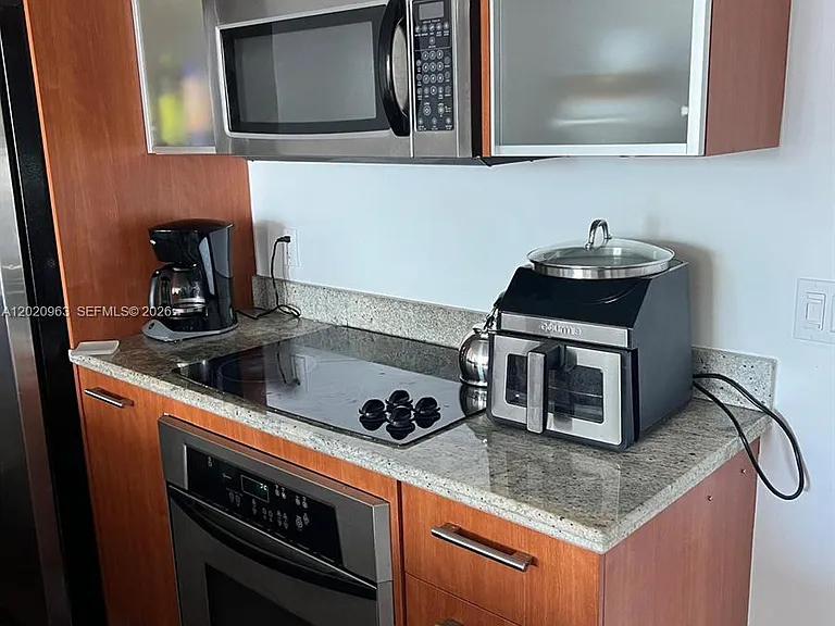 185 SW 7th St #3209 — Photo 3