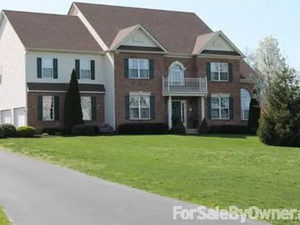 14 Ashbridge Ct, Collegeville, PA 19426