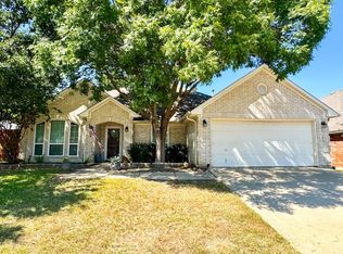 1412 Lyra Ln, Arlington, TX 76013