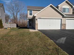 1453 Carlisle Ln, Hampshire, IL 60140