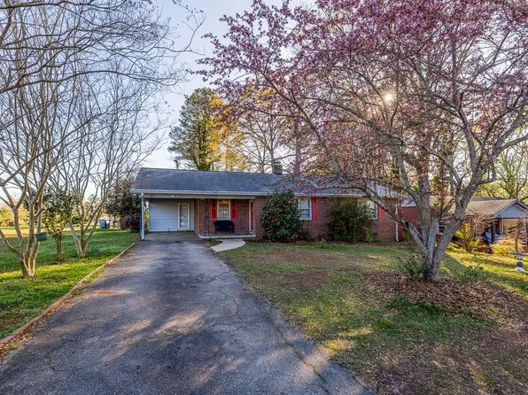 101 Beth Ct, Spartanburg, SC 29302