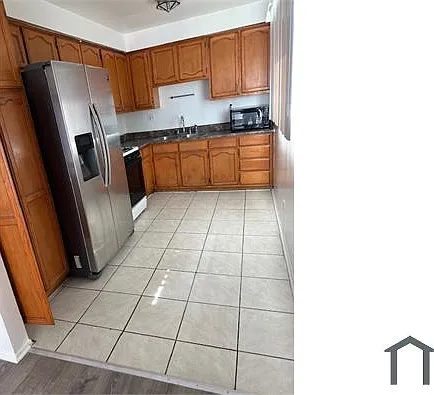 615 W 5th St — Photo 20