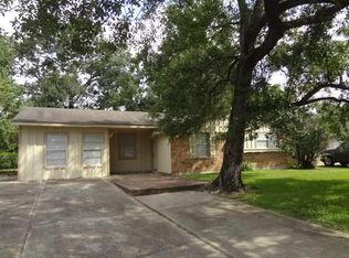 9235 Linda Vista Rd, Houston, TX 77078
