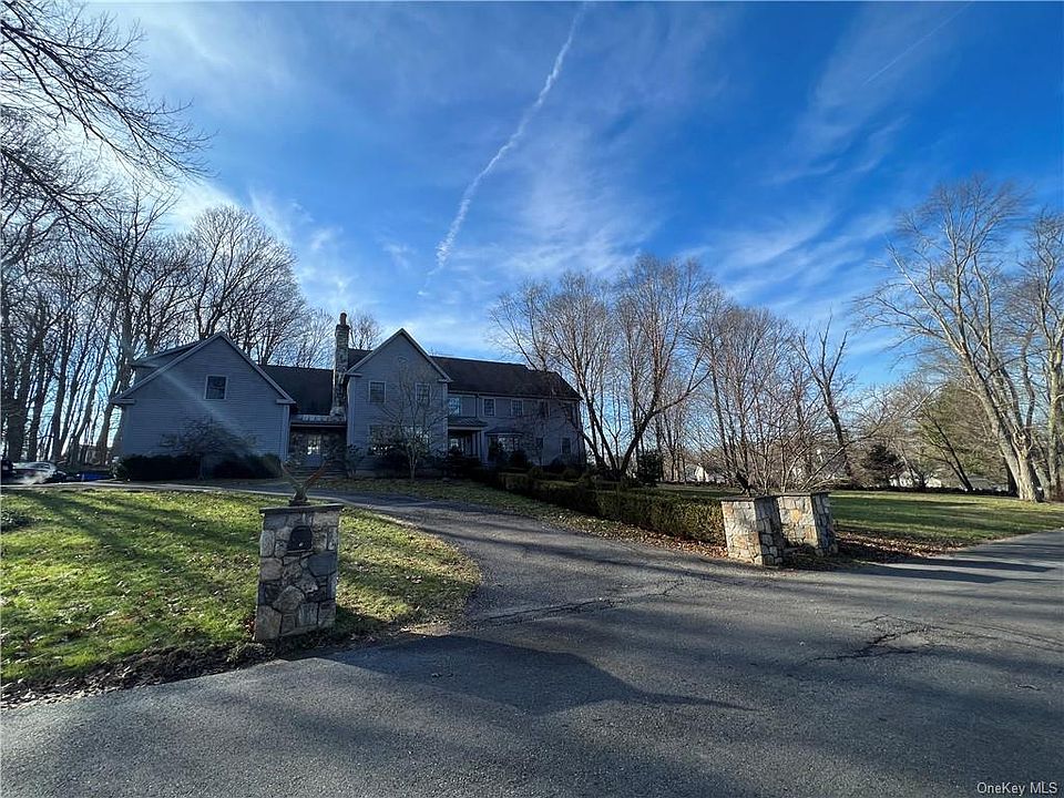 1st image of 7 Glenvue Dr N